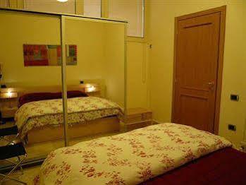Lux Apartahotel Roma