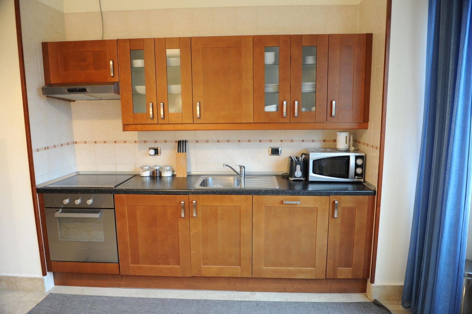 Apartahotel Lux 2*
